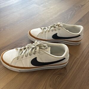 Nike Men's Court Legacy Cream and Black Sneakers